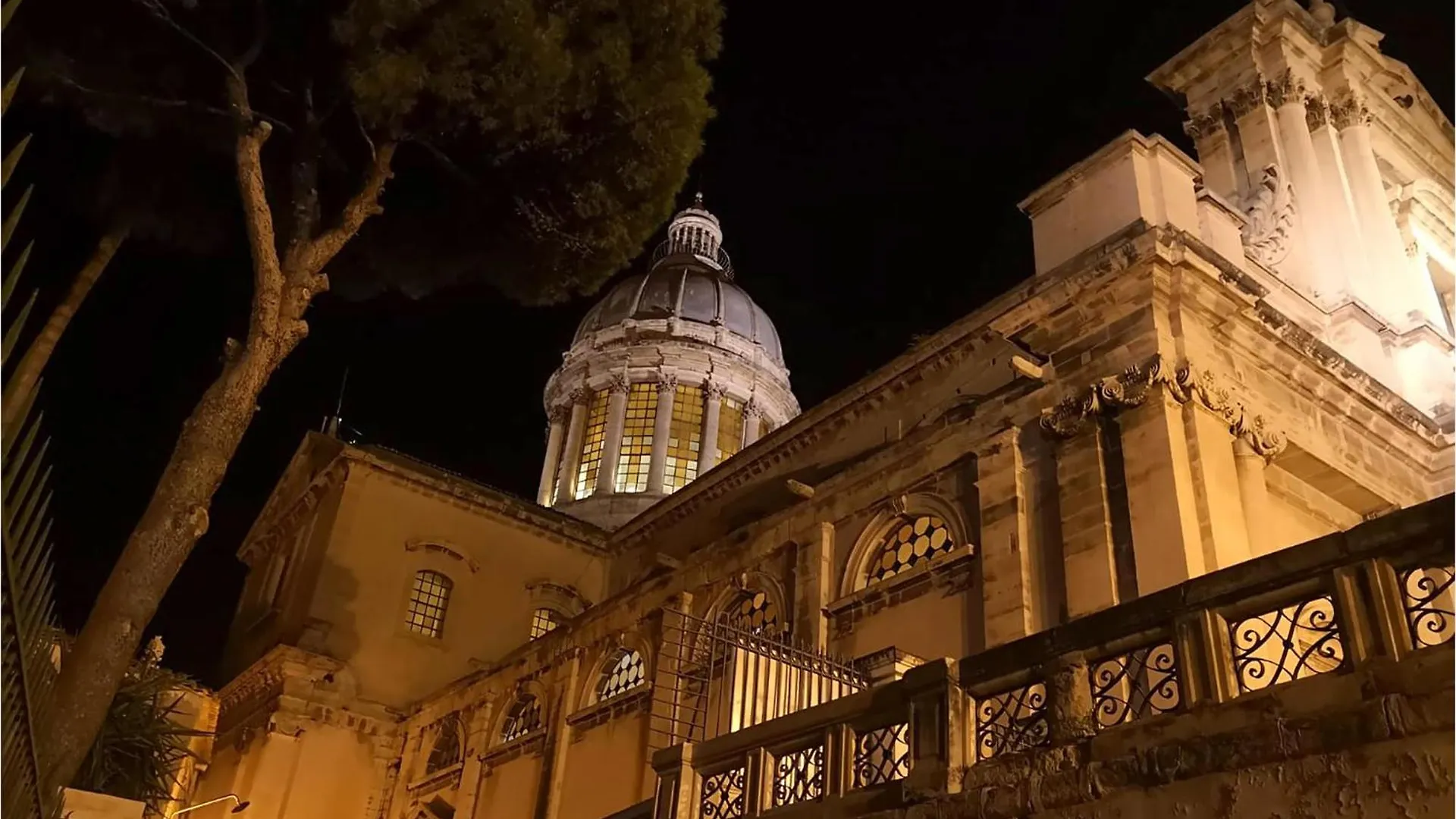 Semesterbostad La Casa Dei Giarrentini Villa Modica Italien