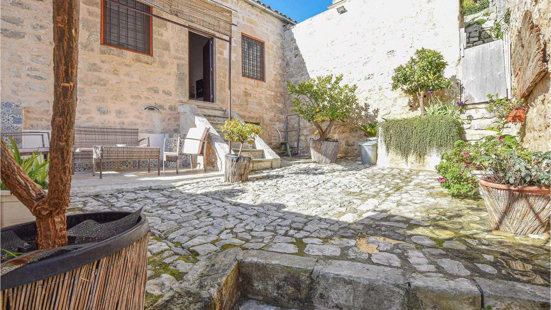 La Casa Dei Giarrentini Villa Modica 0*,  Italy